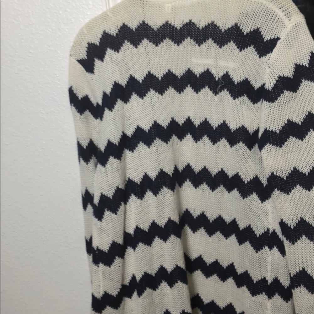 Cardigan - Picture 5 of 5